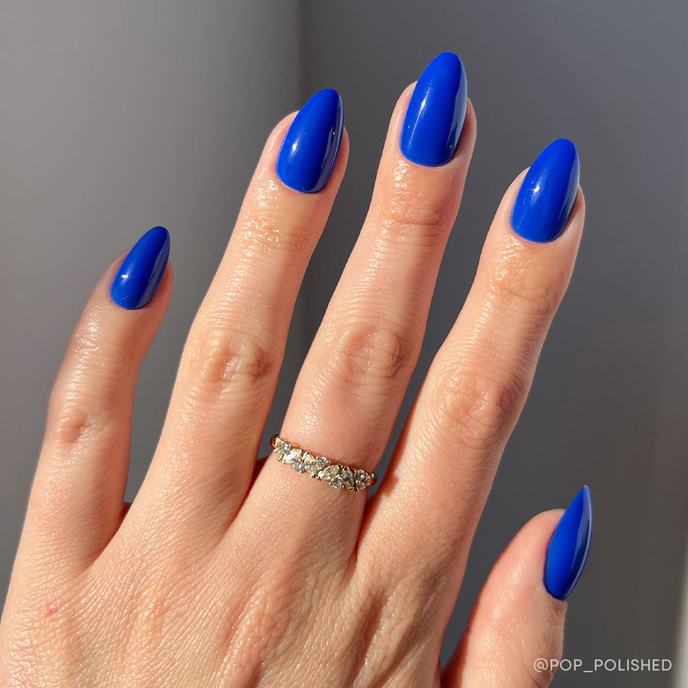 Short Blue Nails 2025: Cobalt Chic