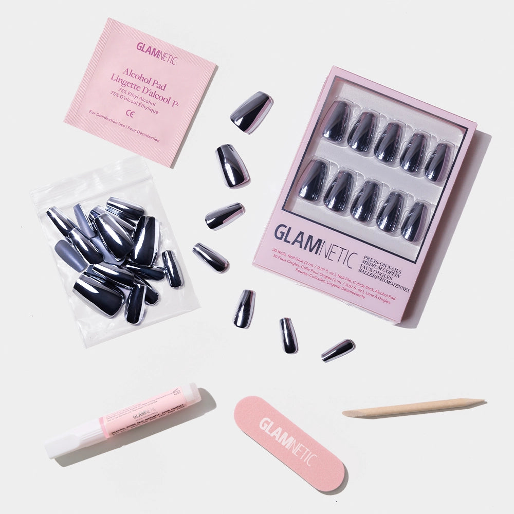 Glamnetic press-on nails kit - Product image