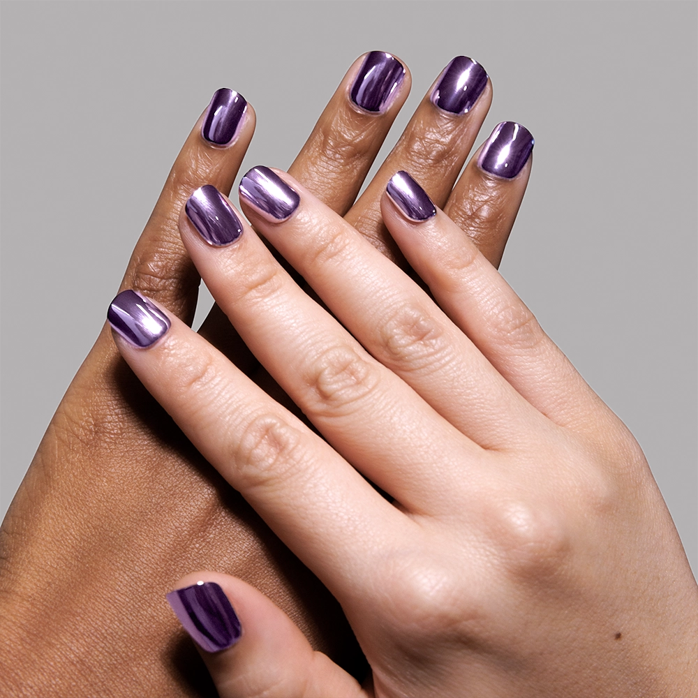 Hands with chrome nails - Product image