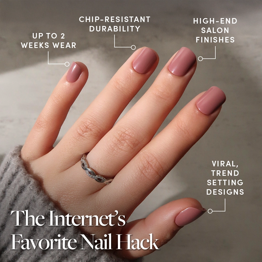 A hand with glossy, mauve round nails is shown, wearing glamnetic Mauve Cutie press-ons. Text points to the nails, highlighting up to 2 weeks wear, chip-resistant durability, high-end salon finish, and trendsetting designs. - Product image