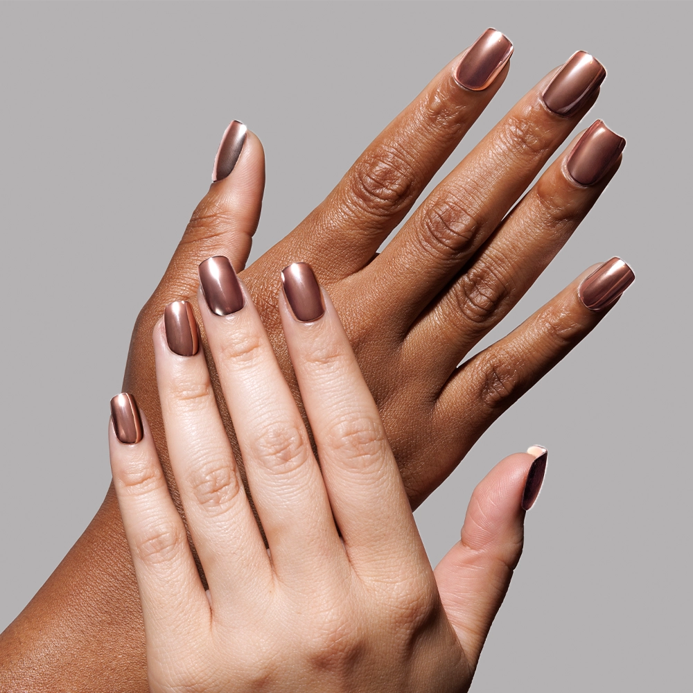 Hands with chrome nails - Product image