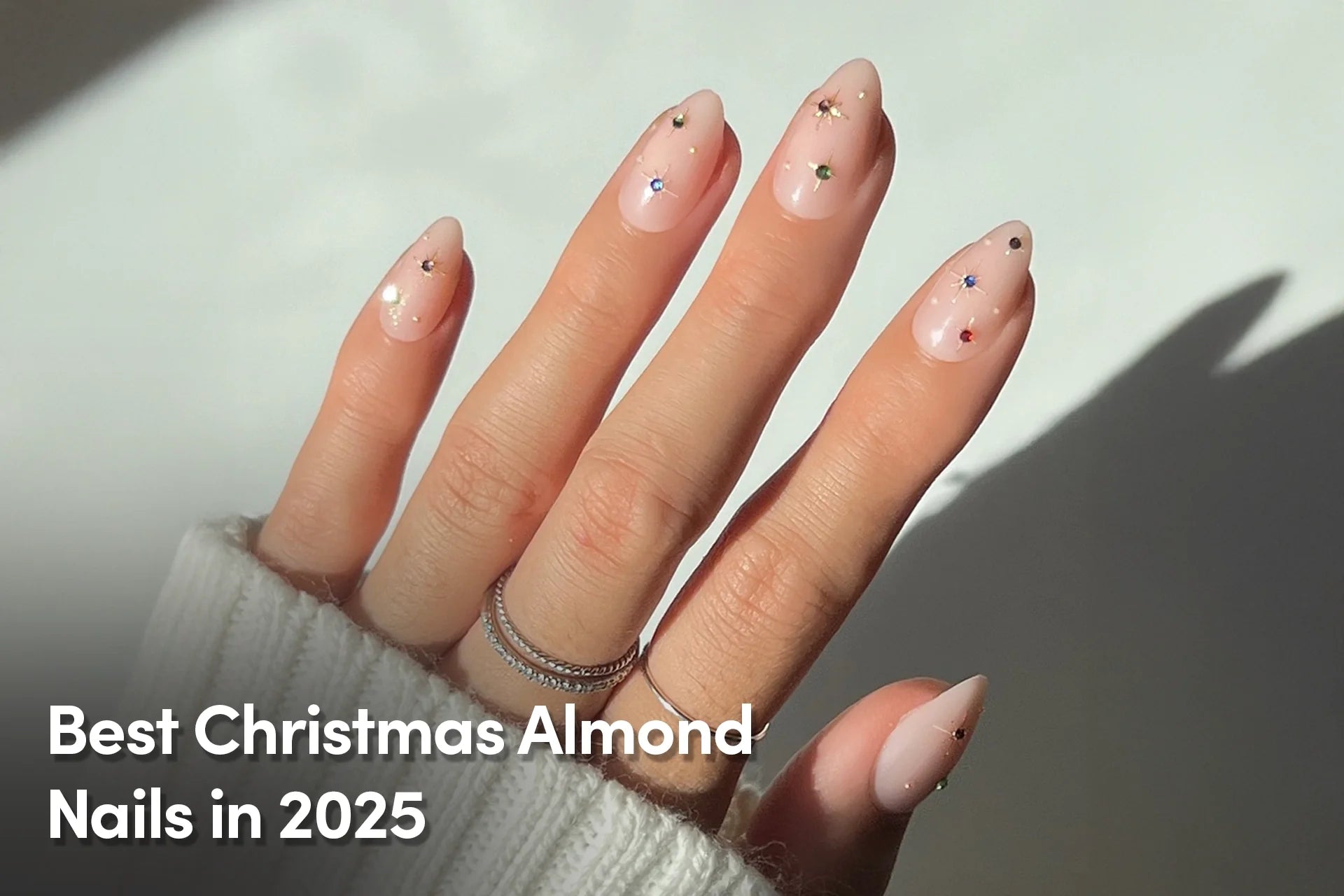 Best Christmas Almond Nails in 2025