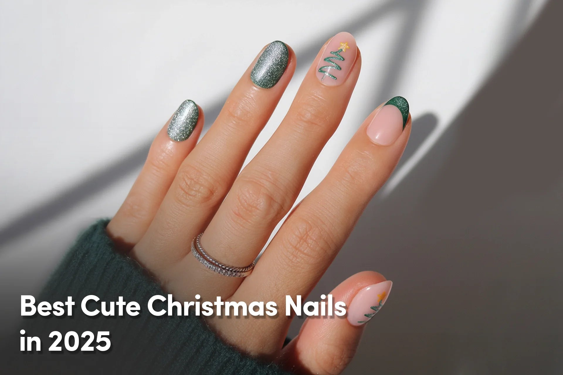 Best Cute Christmas Nails in 2025