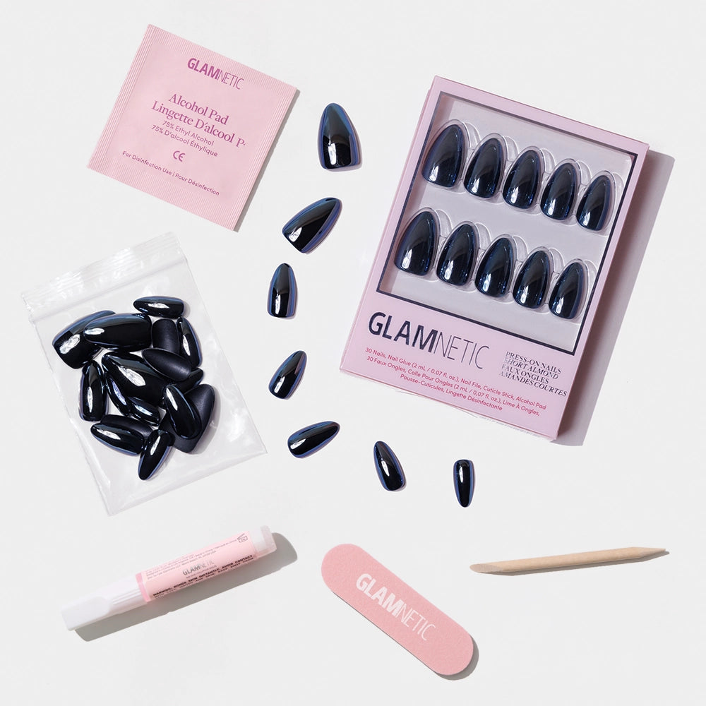 Glamnetic press-on nails kit - Product image