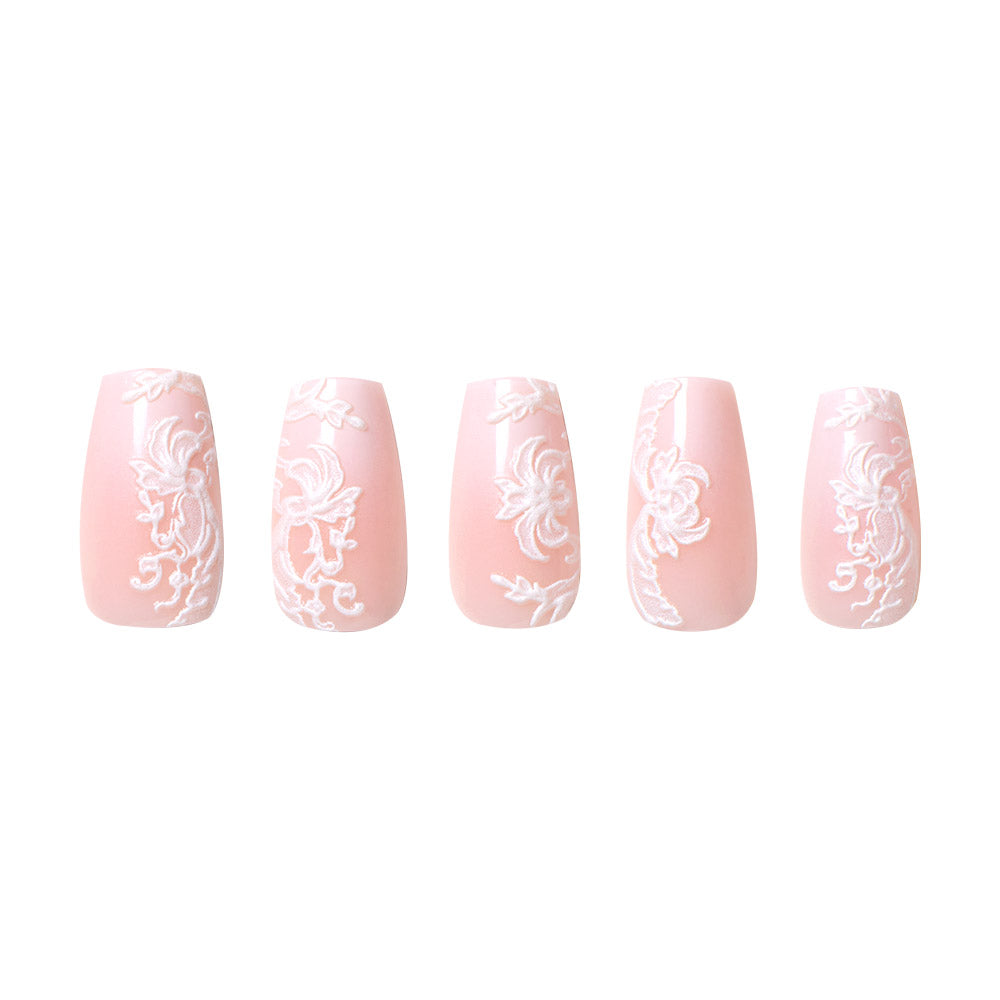 Elegant Lace Design Nails That Shine