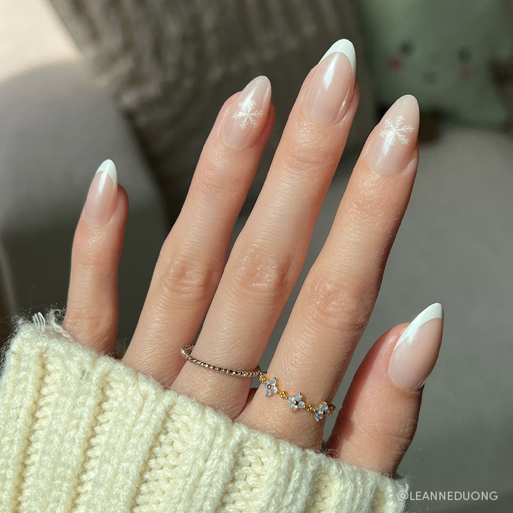 https://www.glamnetic.com/cdn/shop/files/Winter-Glaze-6.jpg?v=1762201849&width=2048
